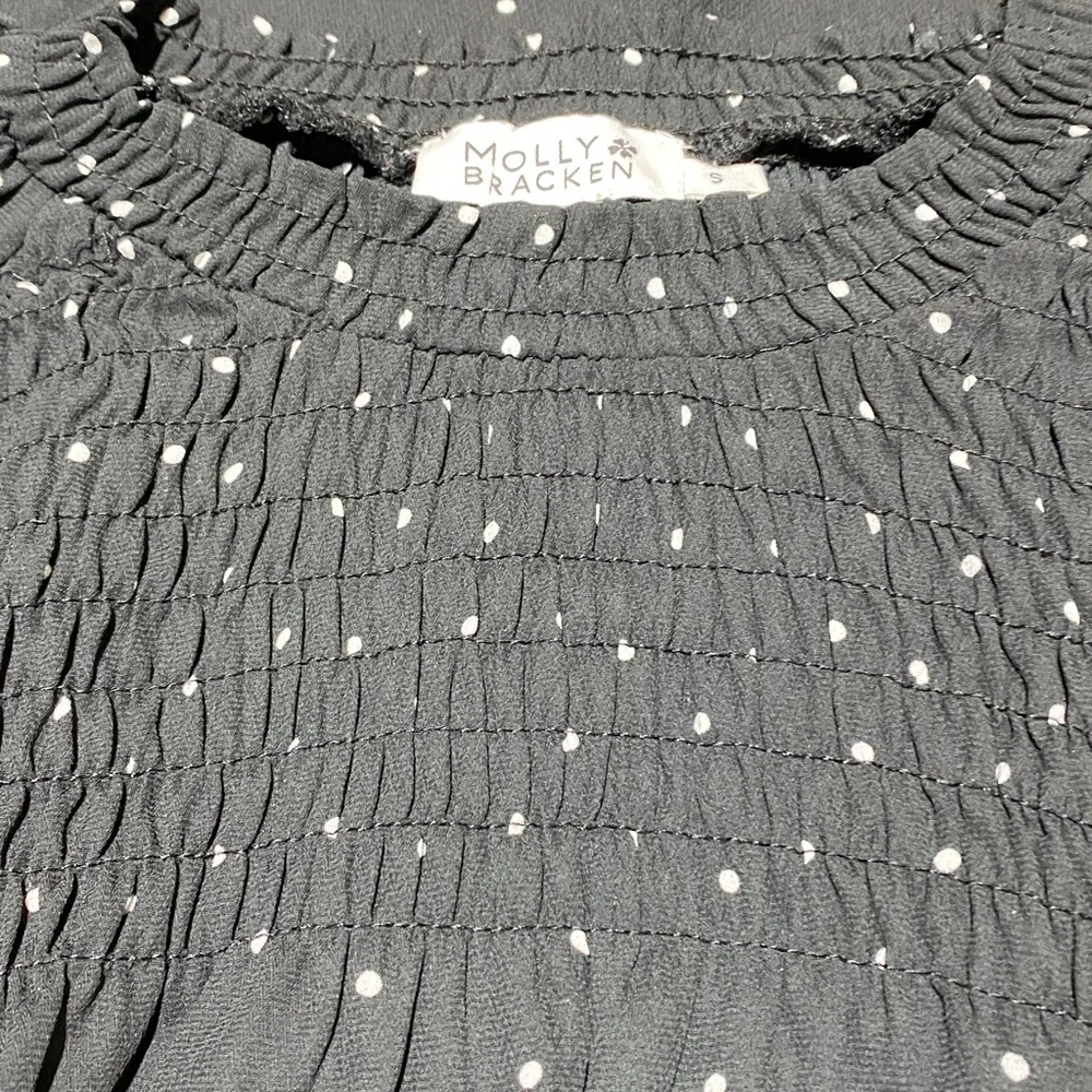 Molly Bracken Polka Dot Blouse Size Small Black with White Dots Loose Fit Flowy - Picture 10 of 10